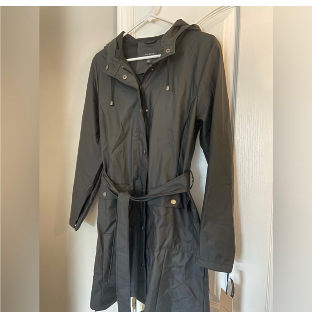 Halogen Size Small Raincoat - Picture 5 of 12